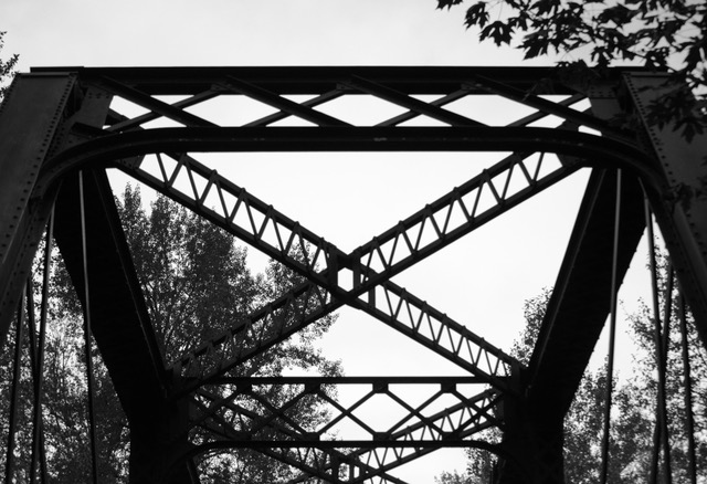 On Collapsing Structures